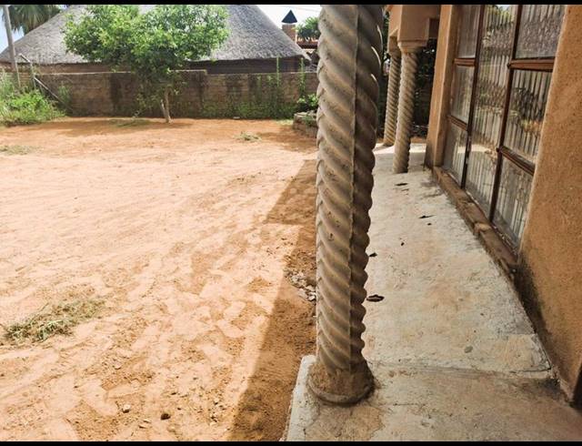 4 BEDROOM HOUSE FOR SALE IN MANKWENG